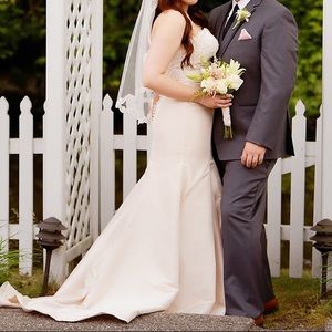 Bridal gown